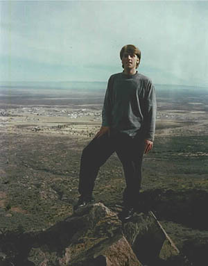 StonesiferKris_OnMtn.jpg (20325 bytes)