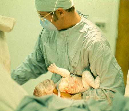 StonesiferKris_Birth01_med.jpg (33481 bytes)
