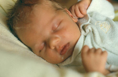 StonesiferKris_Birth12_med.jpg (20477 bytes)