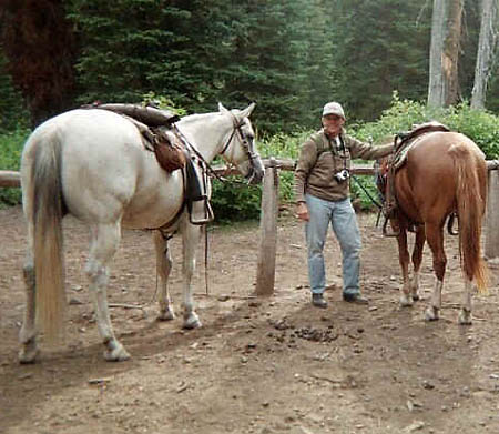 UHL-RicDismounting.JPG (50863 bytes)