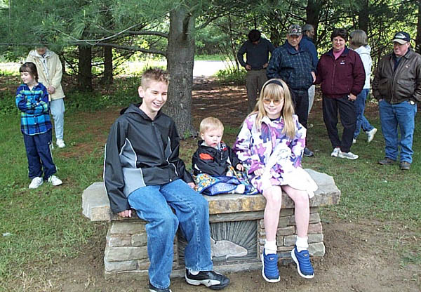 Stonesifer_Dereck&Camrin_PVPBench.jpg (95060 bytes)