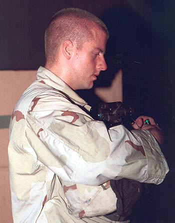StonesiferKris_KittyHawk19Oct01.jpg (30946 bytes)