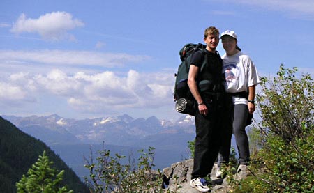 PICT0166PosingRock08.JPG (50378 bytes)