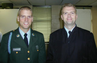 Kris&Ric No Hats1_small.jpg (11197 bytes)