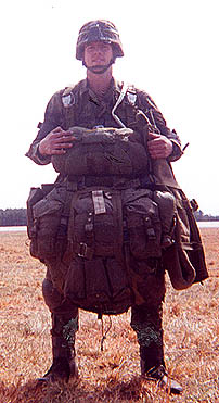 StonesiferKris_Paratrooper_small.jpg (39500 bytes)